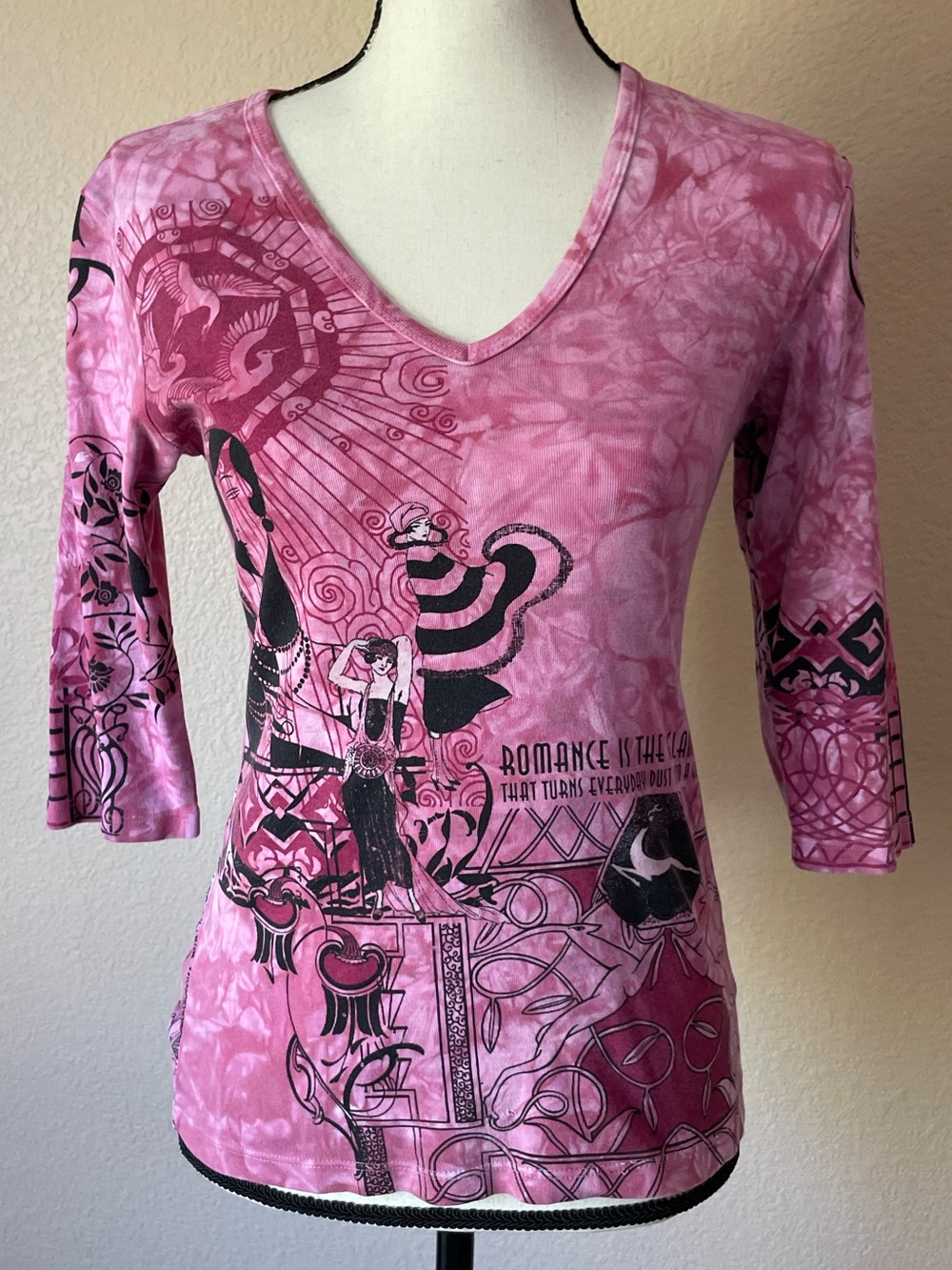 Glimmer Pink V-Neck Graphic Top Size Medium Y2K Indie Grunge 100% Cotton